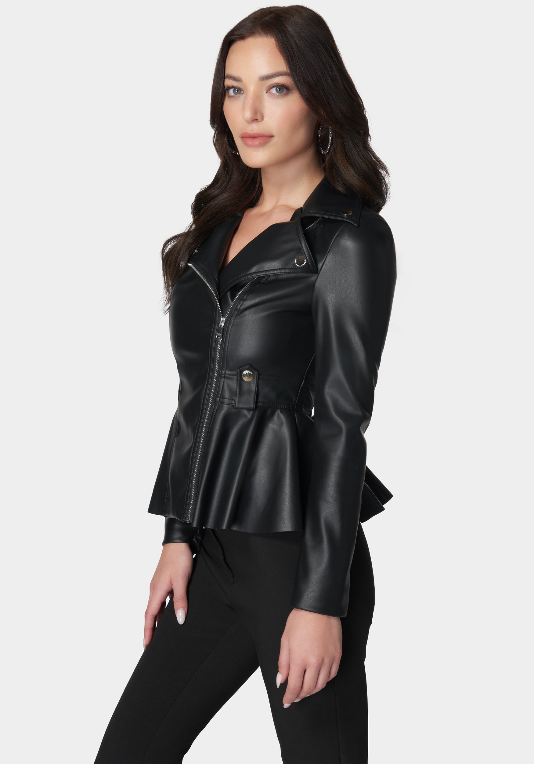 Heve【新品】Petal Form Blouson　ペプラムレザーblack Vegan Leather Moto Peplum Jacket – bebe