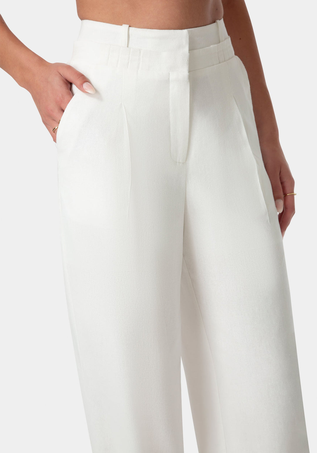 Detail View-Pleated Linen Wide Leg Pant-WHITE ALYSSUM