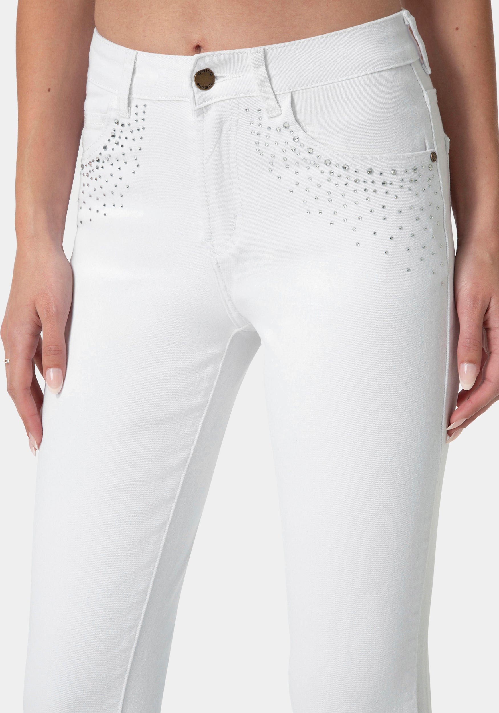 Close Up - White Jeans