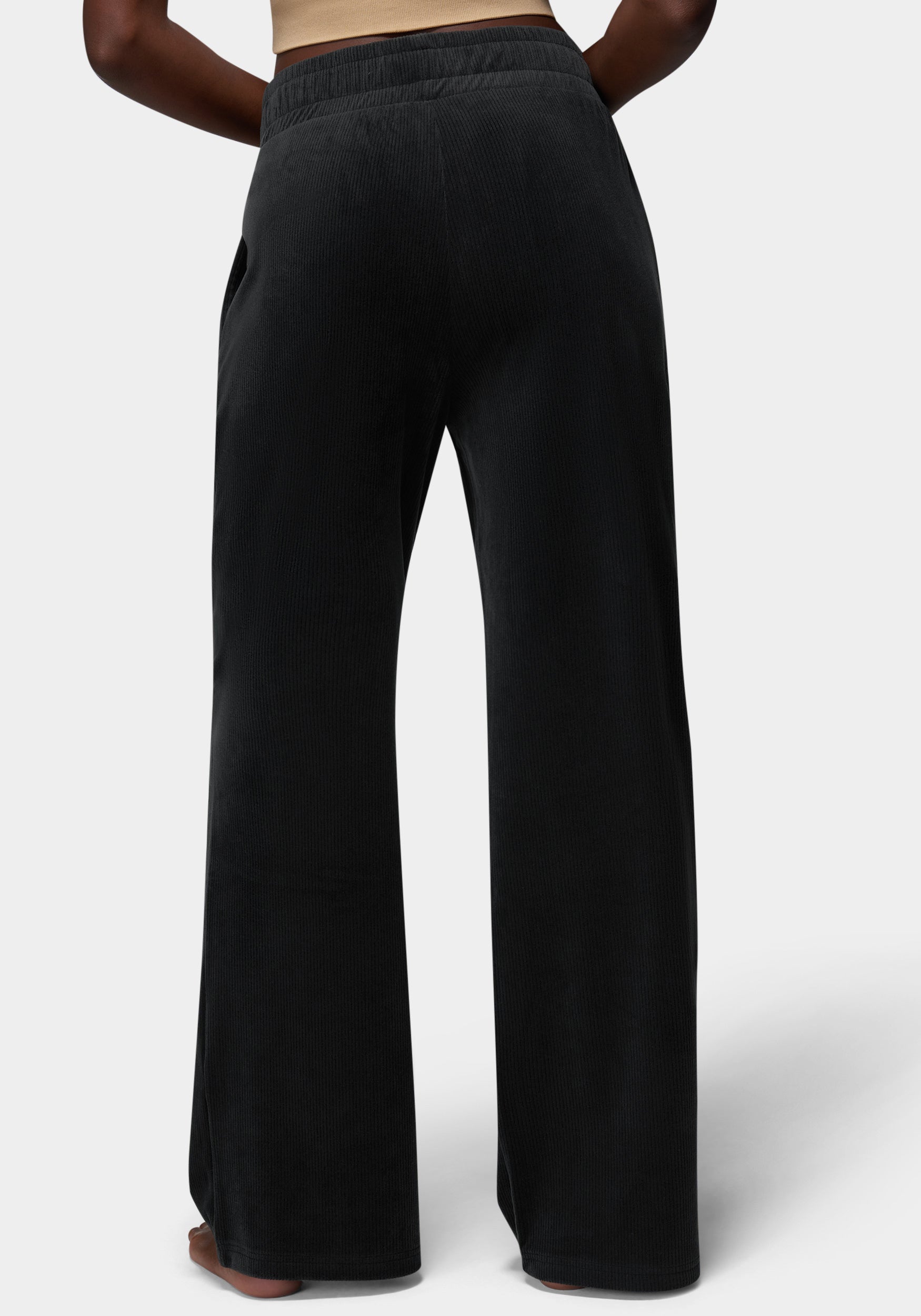 Velour Corded Wide Leg Pant – bebe