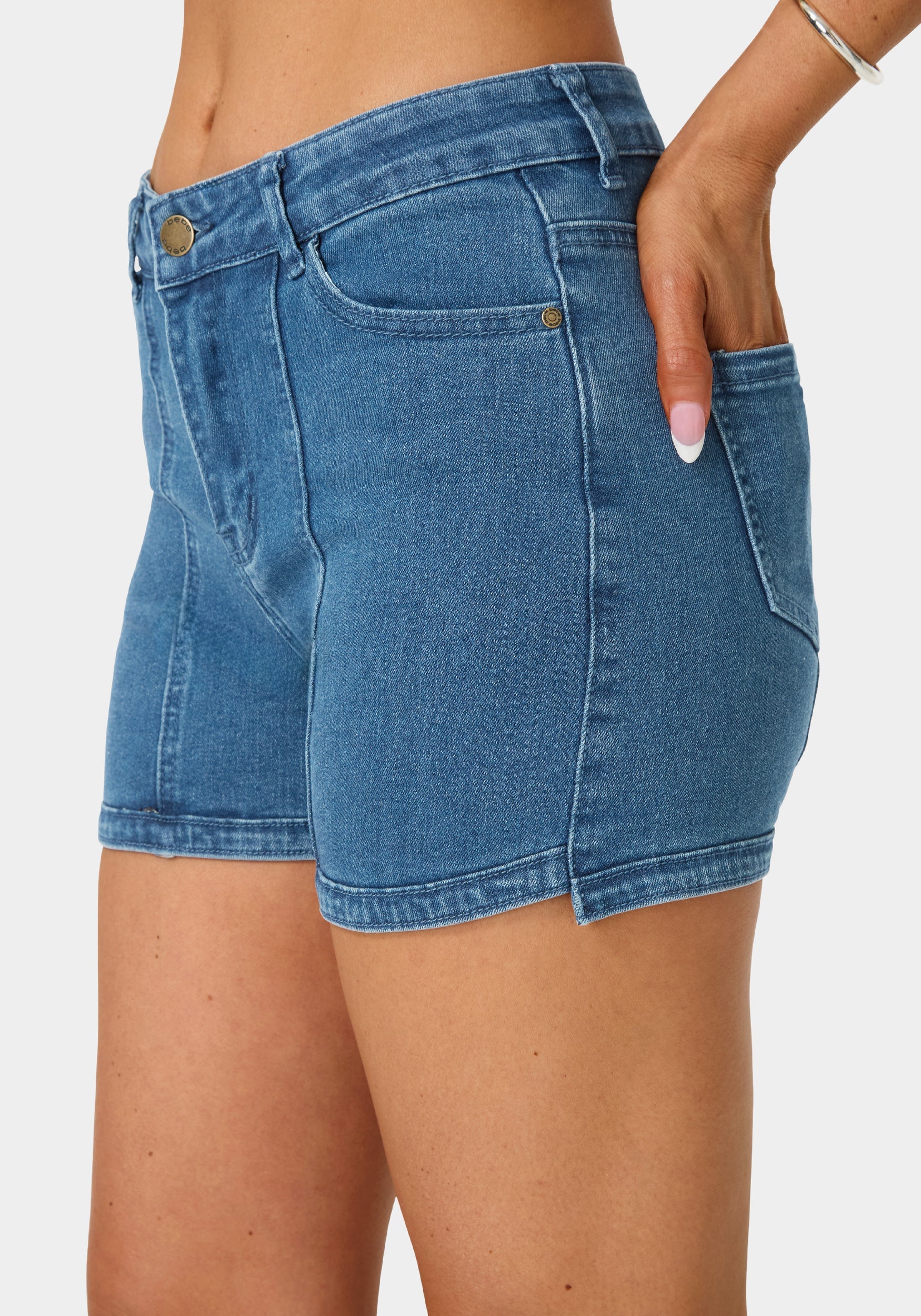 Medium Wash
