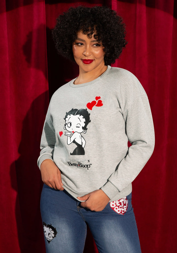 Front View-The Pullover-Hgrey Kiss