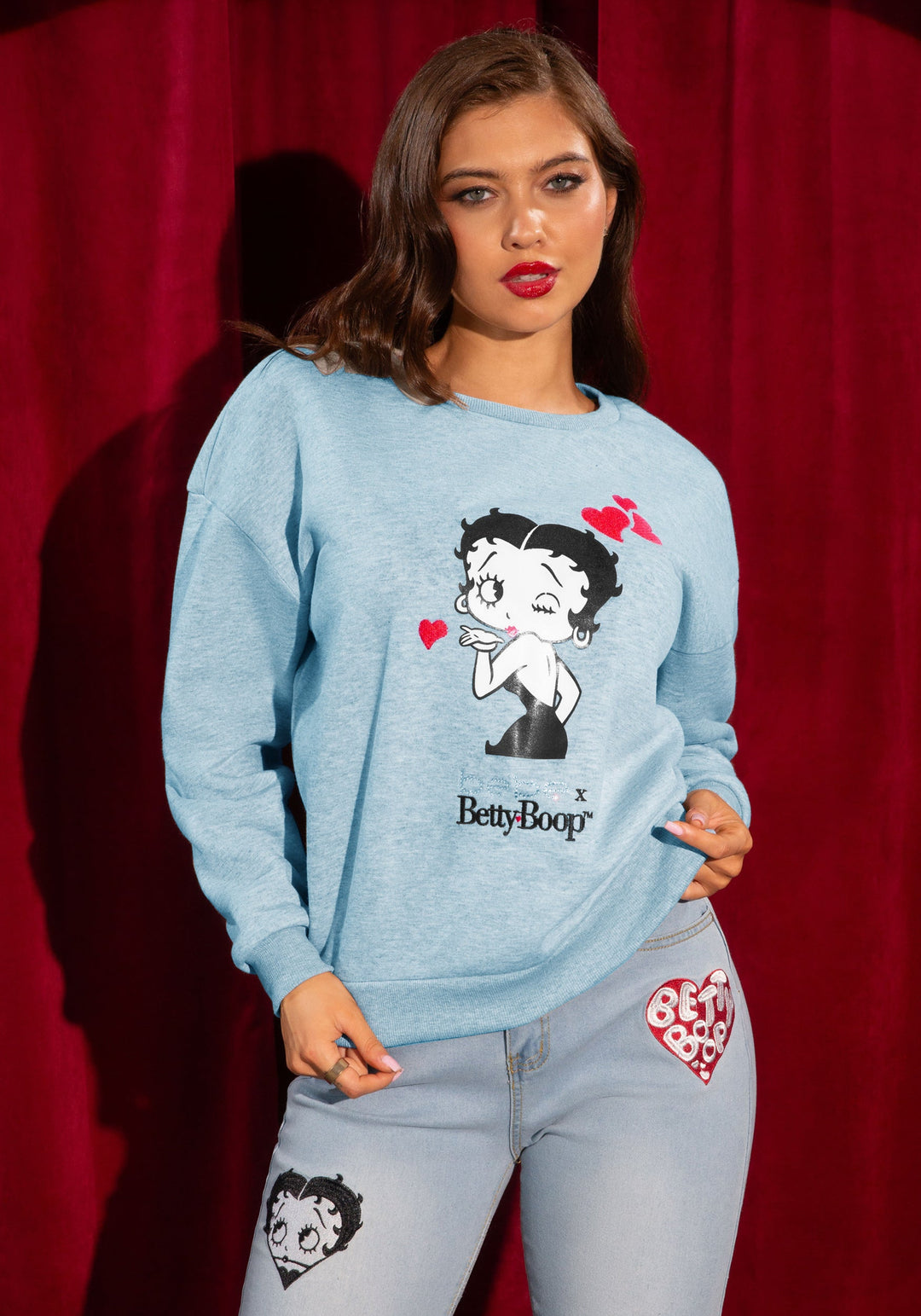 Detail View-The Pullover-Sassy Blue