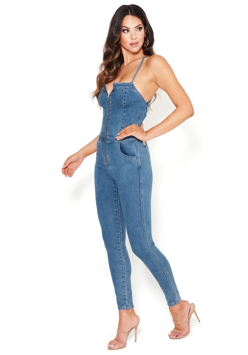 LIGHT BLUE WASH