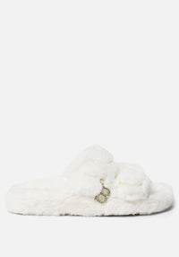 WINTER WHITE