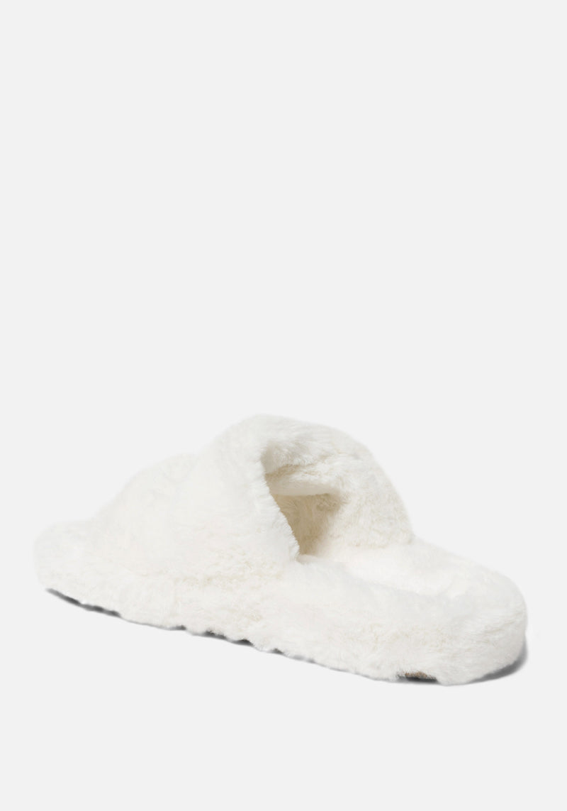 WINTER WHITE
