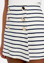 WHITE ALYSSUM/NAVY
