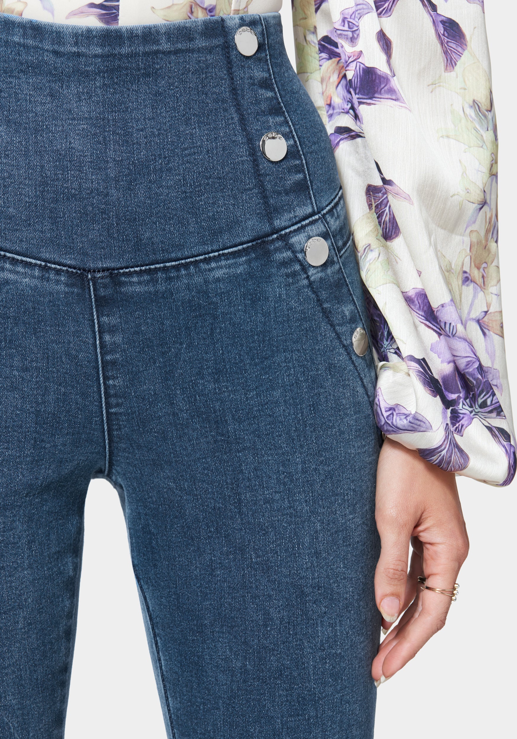 Antique Indigo Wash