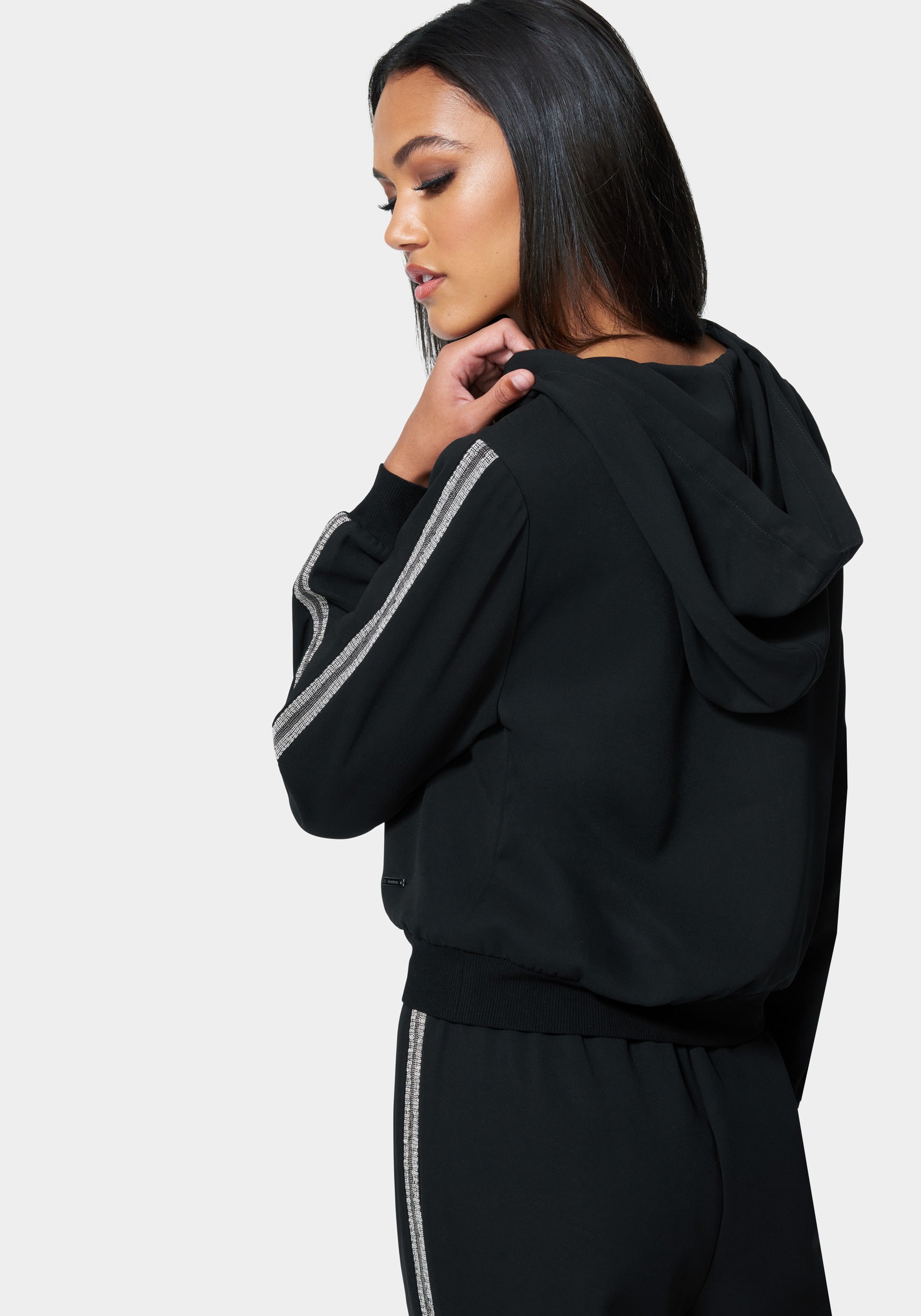 ♡bebe♡　0617 Rhinestone Detail Velour Hoodie – bebe