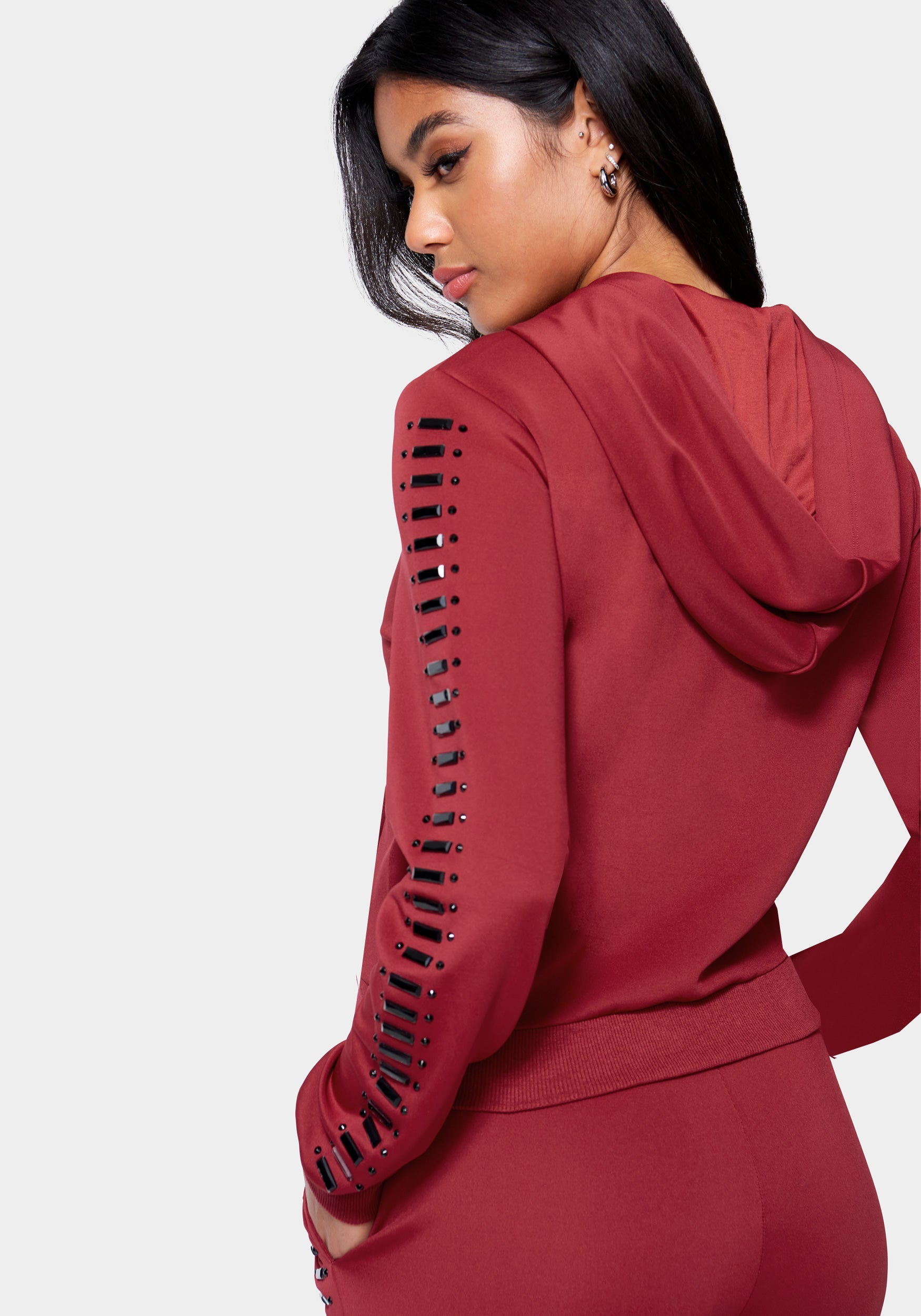 ♡bebe♡ Bebe Logo Short Sleeve Scoop Neck Single Stone Rib Top – bebe