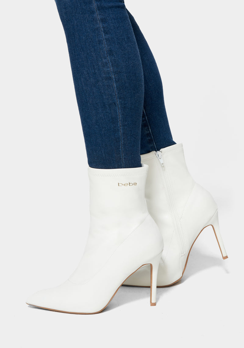 Kandey Boots