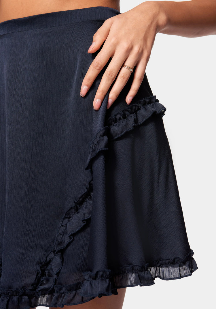 Bebe Women s Yoryu Ruffle Mini Skirt